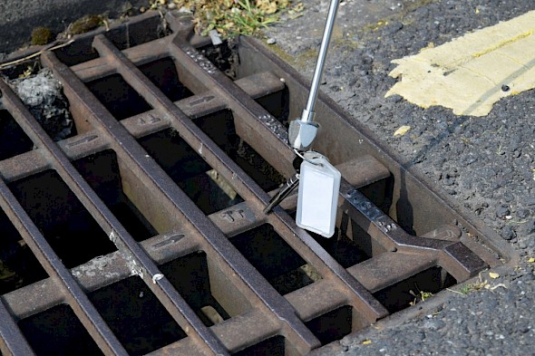 Heavy Duty Telescopic Magnetic Retrieval Tool in use